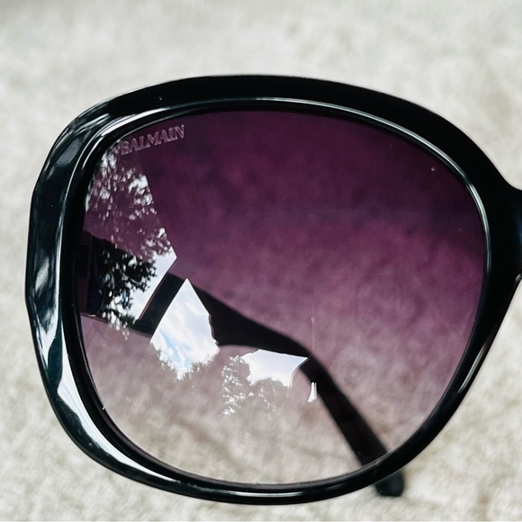 Balmain BL2044B 01 Black Gradient Sunglasses EUC WITH CASE AND CERTIFICATE